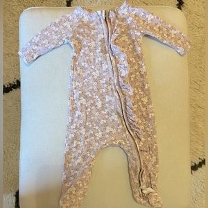 Jamie Kay Newborn Footie EUC